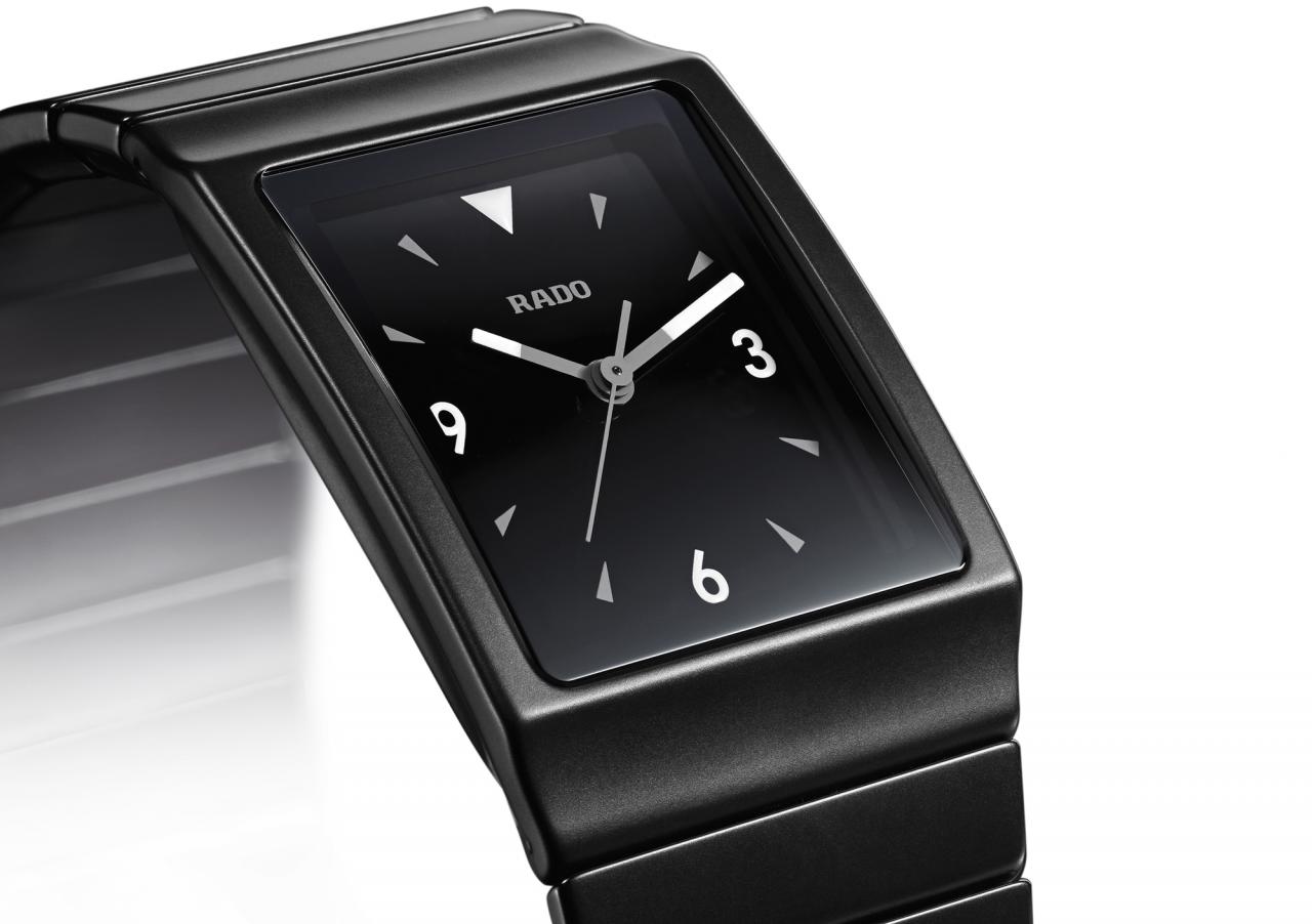 rado quartz watch black
