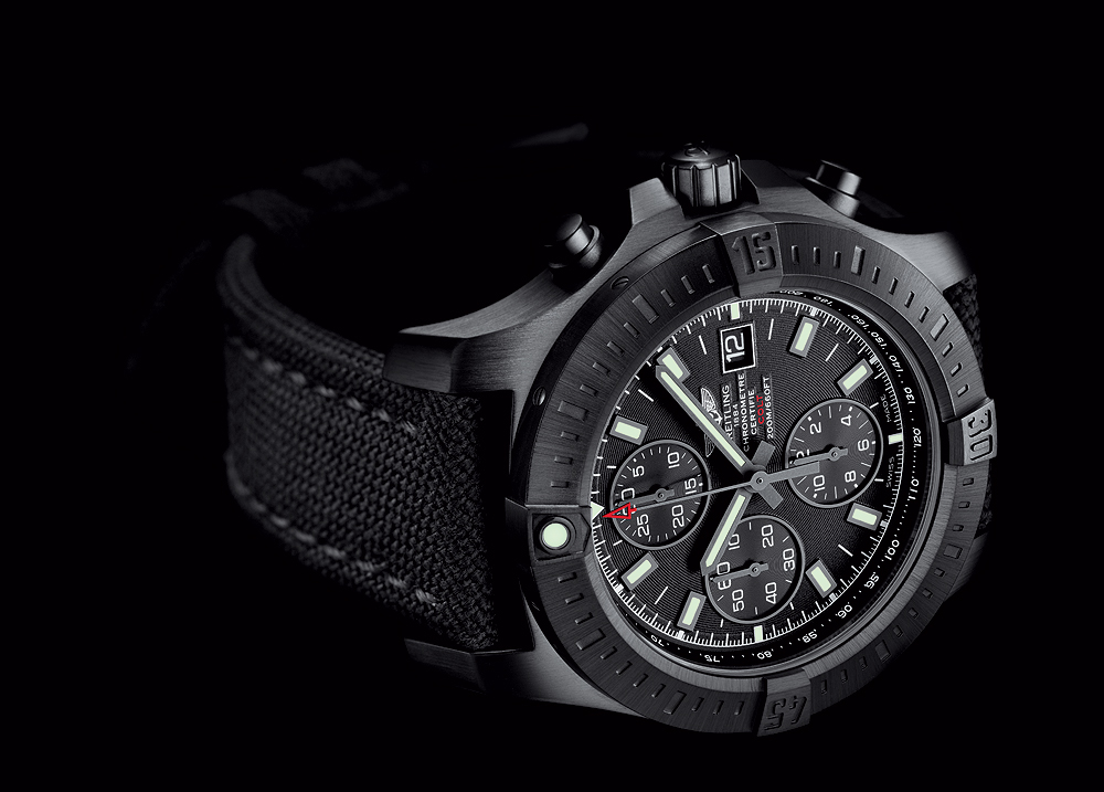 Breitling Colt Chronograph Automatic Blacksteel - reclining