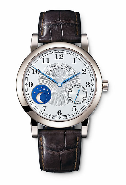 Lange 1815 Moon-Phase in honey gold