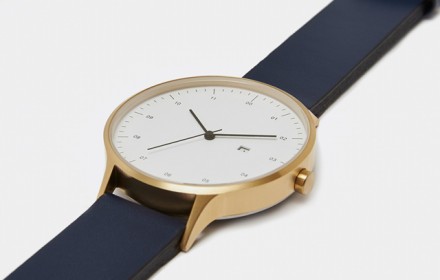 A NEW TREND:Dezeen launches exclusive limited-edition watch with Instrmnt