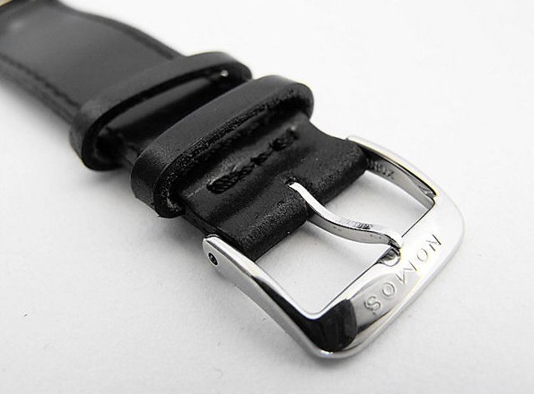 Advantages and Disadvantages of the Watch Strap Material