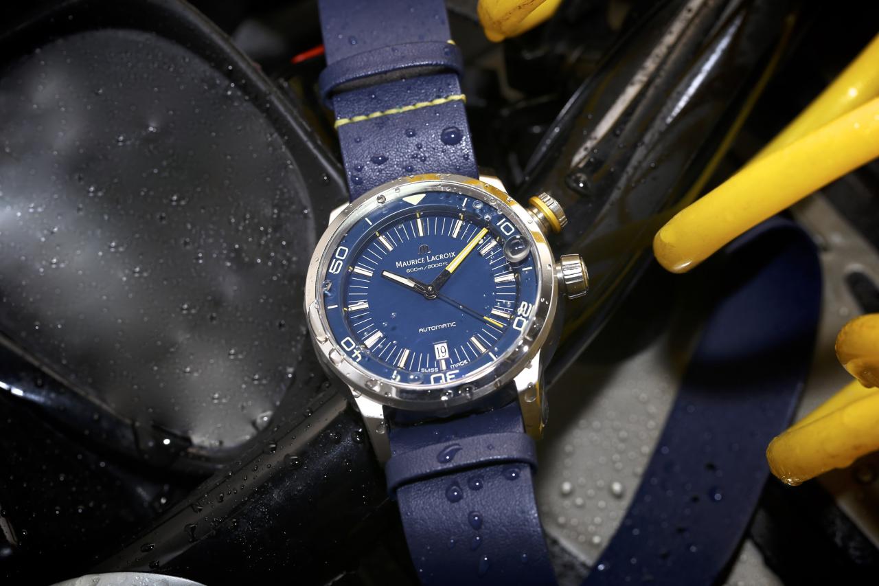 Blue Devil wristwatch blue strap